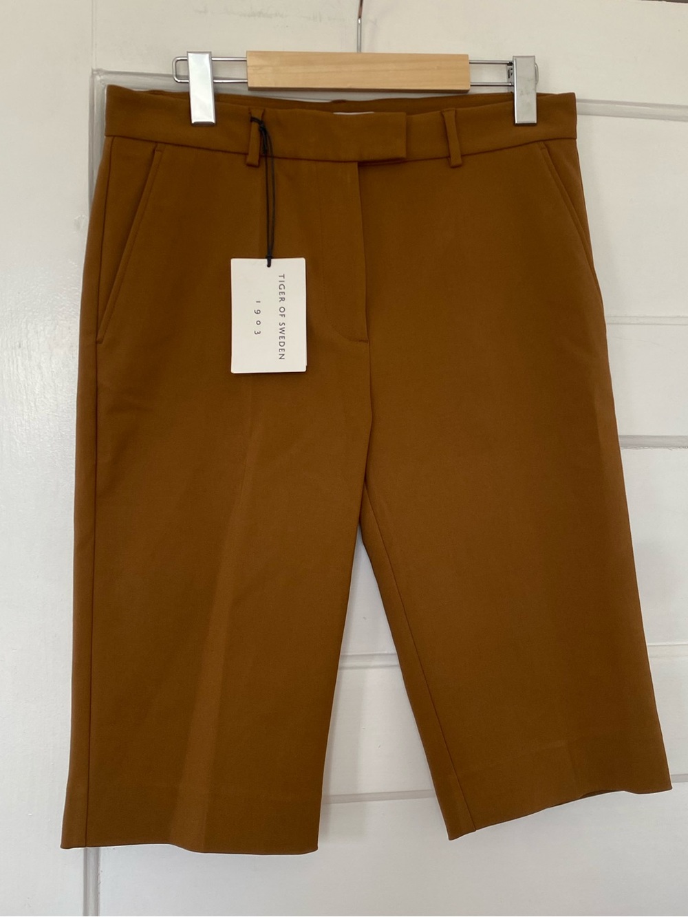 Tiger of Sweden tailored trouser shorts NWT